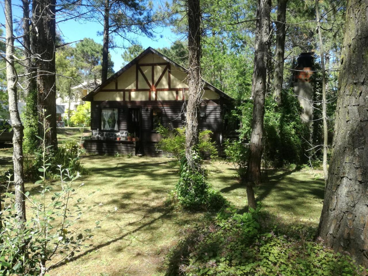 Cabana En Carilo Villa Exterior foto